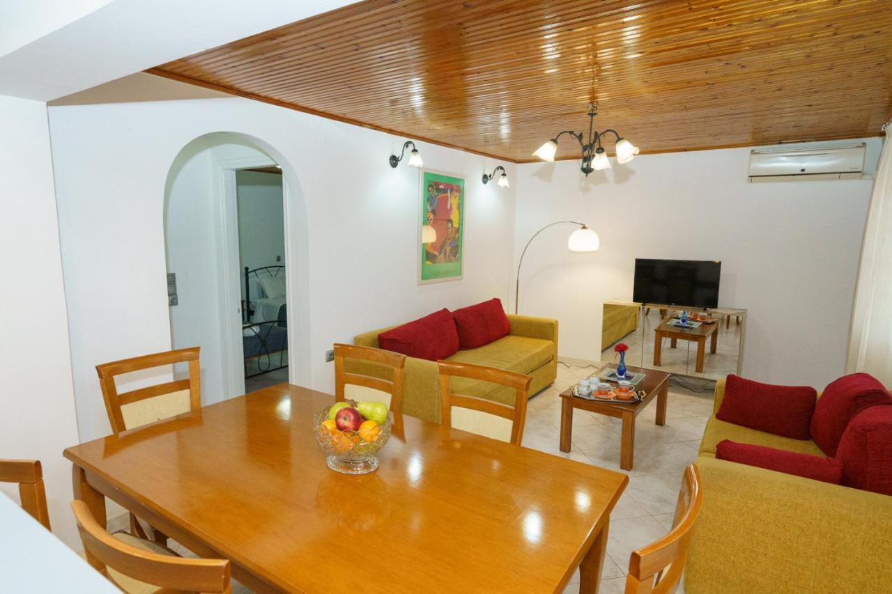 Hydra'S Harbor Hideaways - Cozy Coastal Getaways Lejlighed Eksteriør billede